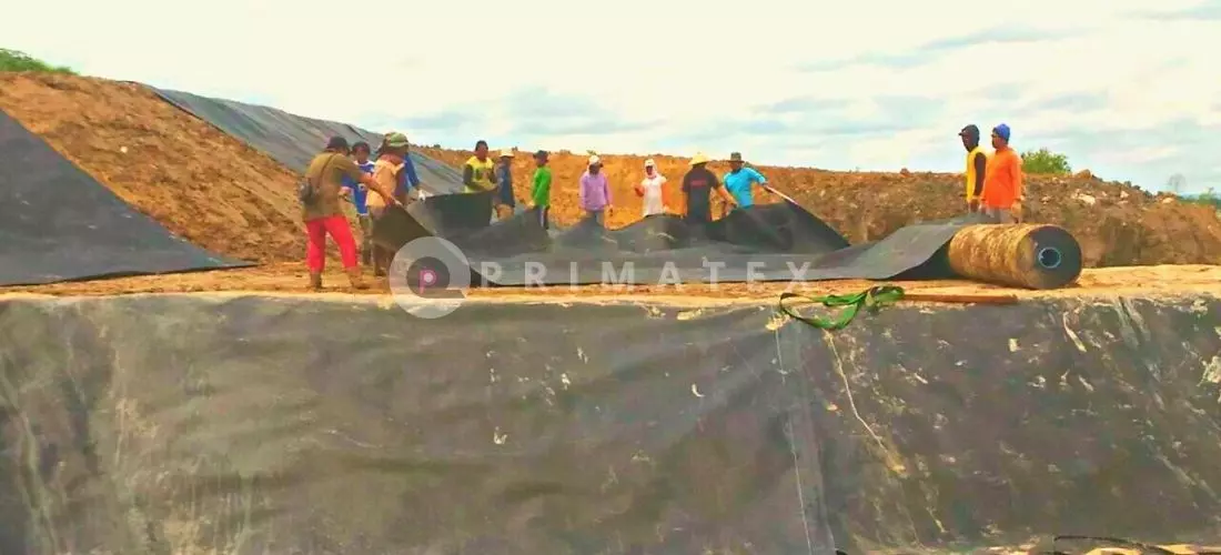 harga geomembran (Di Area Tempat Pembuangan Akhir)