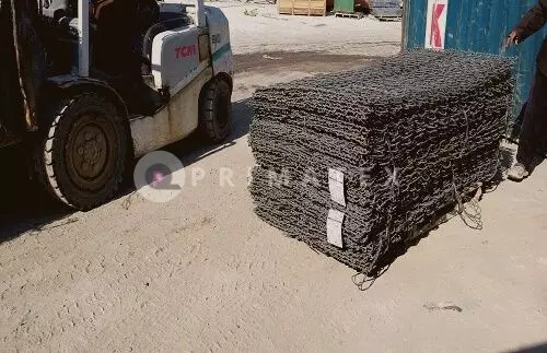 Bronjong di Pelabuhan