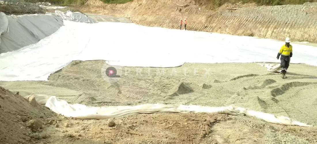 Jual Geotekstil Per Meter_ Solusi Praktis untuk Proyek Konstruksi Anda (2)