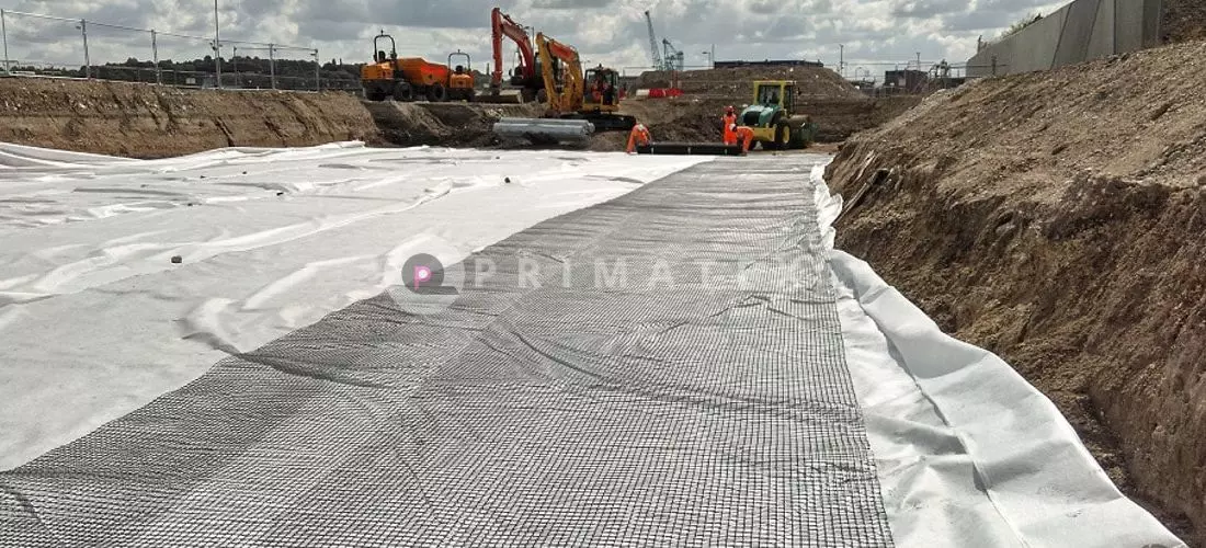 Tingkatkan Kualitas Proyek Konstruksi Anda dengan Jenis Geotextile Import_ Panduan Lengkap tentang Jenis Produk Geotextile (1)